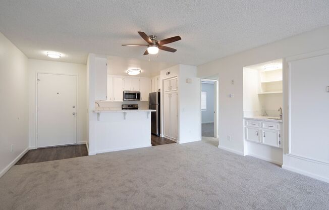 2 beds, 2 baths, 1,120 sqft, $2,400, Unit 318