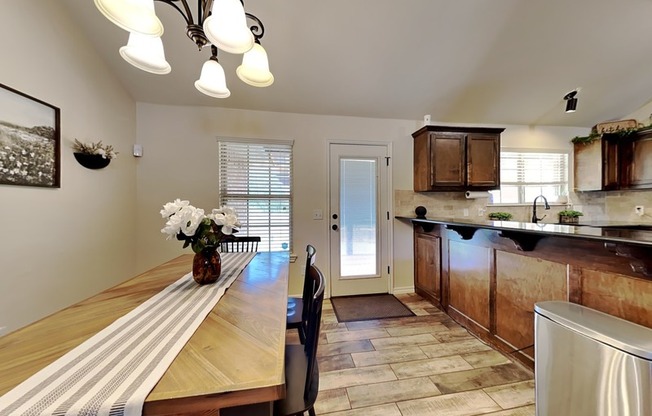 12505 EDISON DR