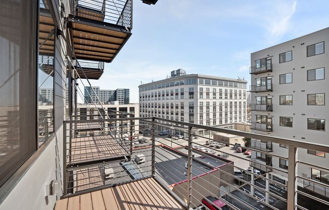 1 bed, 1 bath, 614 sqft, $2,250, Unit 328