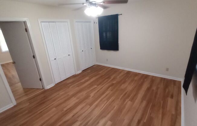 3 beds, 2 baths, $1,500