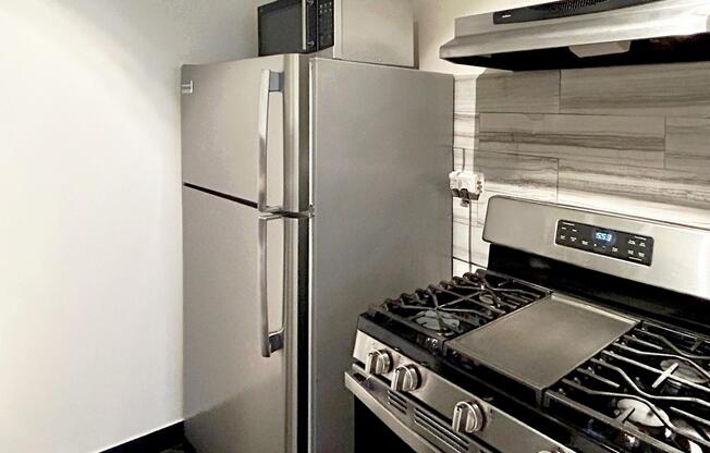 445 5 AVE