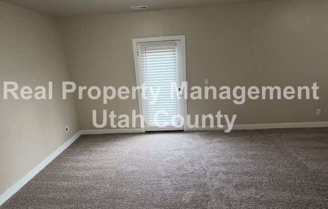 3 beds, 2.5 baths, $1,775