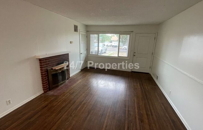 Spacious 4 BD | 2 BA with Backyard - Gladstone