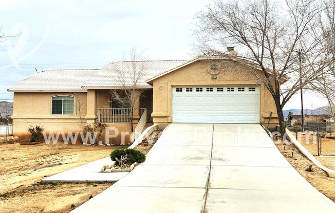 3 Bed, 2 Bath Apple Valley Home!