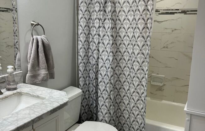 1 bed, 1 bath, 625 sqft, $2,650, Unit 2111 Wisconsin Avenue NW, Unit 406
