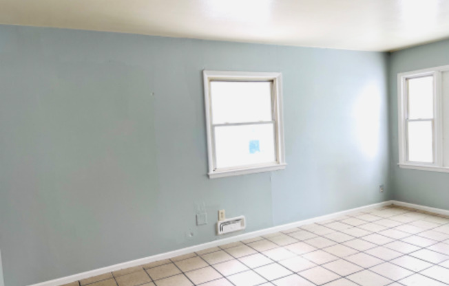 5930 N 69 ST
