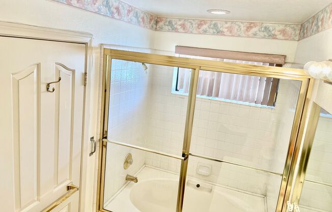 2 beds, 2 baths, $1,995