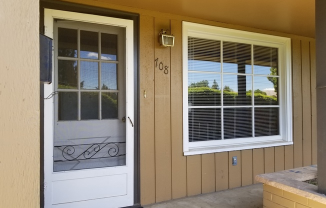 Occupied, do not disturb tenants. 2br duplex with carport and stackable washer/dryer included!