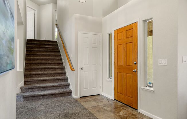 1451 LORIMER WAY