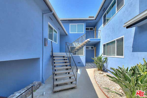 2 beds, 2 baths, 1,200 sqft, $3,100, Unit 2