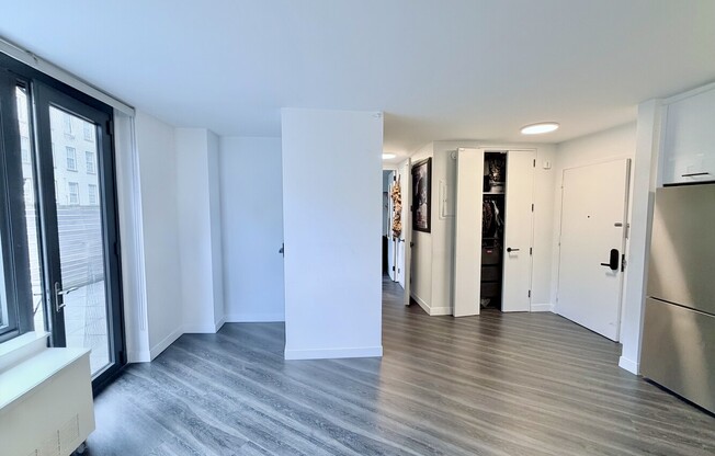 1 bed, 1 bath, $5,600, Unit 2B