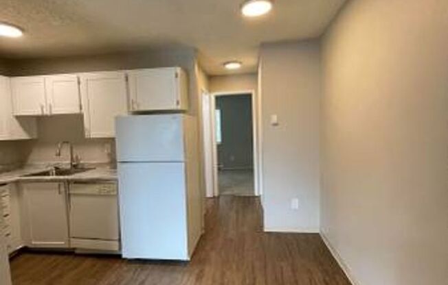 1 bed, 1 bath, 525 sqft, $1,295, Unit 83