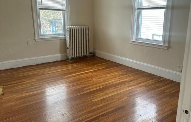 58 CAMPBELL AVE