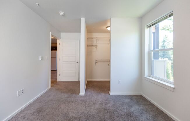 2 beds, 2 baths, 952 sqft, $1,695, Unit 96-301