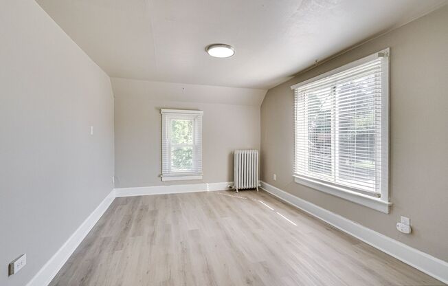 1111 Oviatt St, Kaukauna