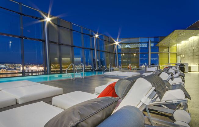 Beautiful Luxury High Rise Rental on Vegas Strip