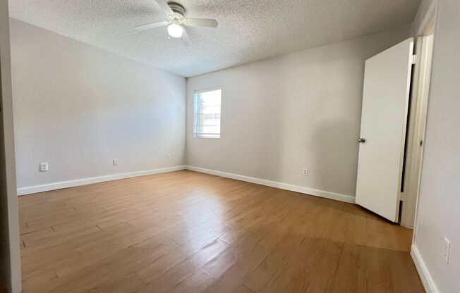 1 bed, 1 bath, 700 sqft, $1,200, Unit OCR-113