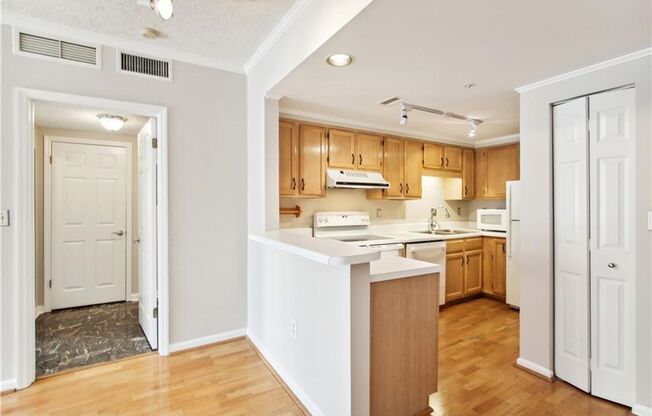 1 bed, 1 bath, $1,795, Unit # 1606