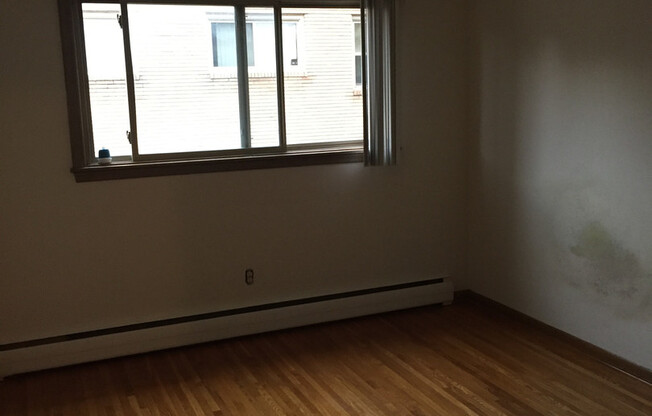 1 bed, 1 bath, 800 sqft, $990, Unit 6613/101