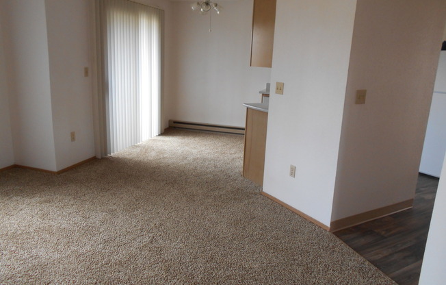 1 bed, 1 bath, 660 sqft, $1,250, Unit H - 059