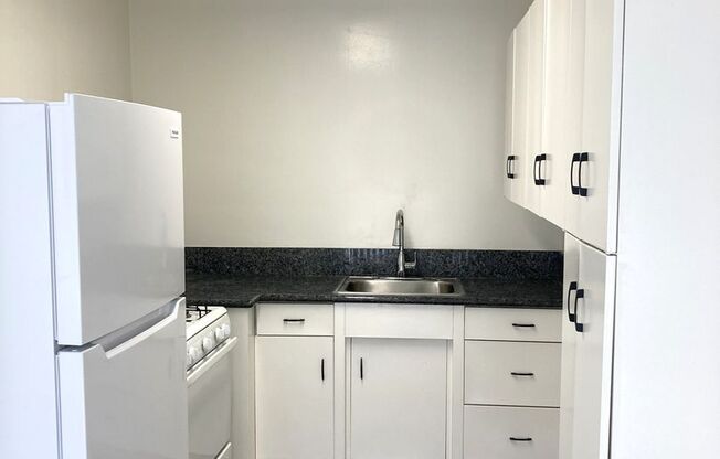 305 E. California Blvd.