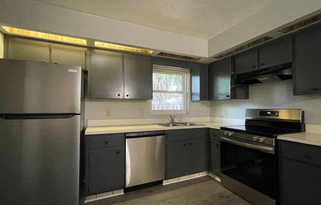 3 beds, 2 baths, $1,675