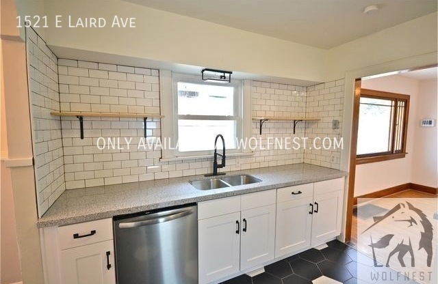 1521 E LAIRD AVE