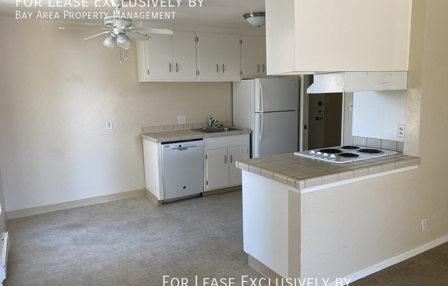 1335 El Camino Real