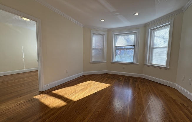 4 beds, 2 baths, 1,200 sqft, $6,000, Unit 202