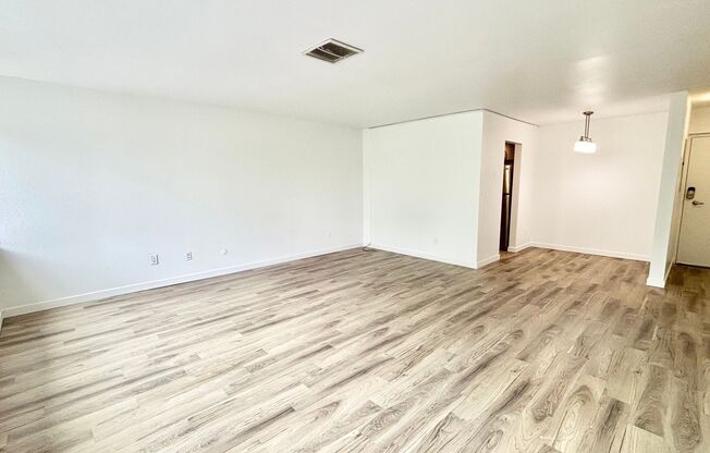 2 beds, 2 baths, 900 sqft, $1,625, Unit 312