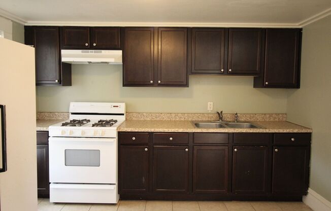 3 Bedroom, 1.5 Bath Home – Swan Neighborhood, West Side Grand Rapids