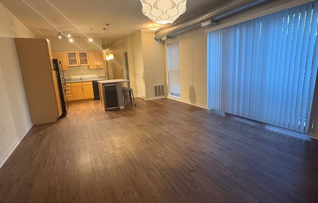 4 beds, 2 baths, 1,246 sqft, $3,300, Unit 306