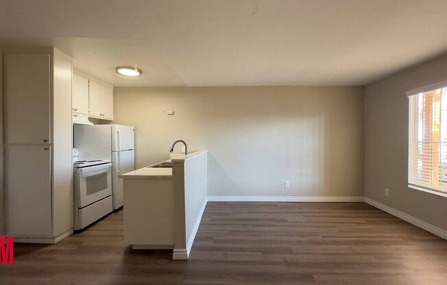 1 bed, 1 bath, 450 sqft, $1,599, Unit 03