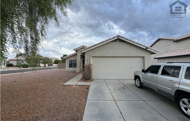 3Bed/2Bath House at Northern Ave/87th Ave! Ready for Immediate Move-In! – Corner Lot!