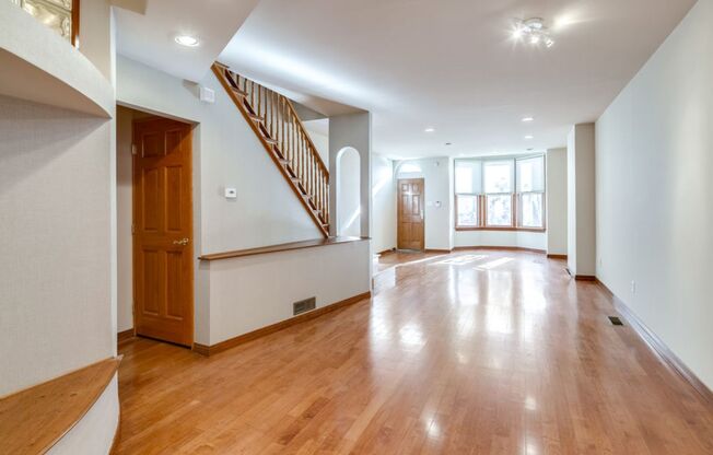Spacious Three Bedroom Graduate Hospital Home w/ Roof Deck!