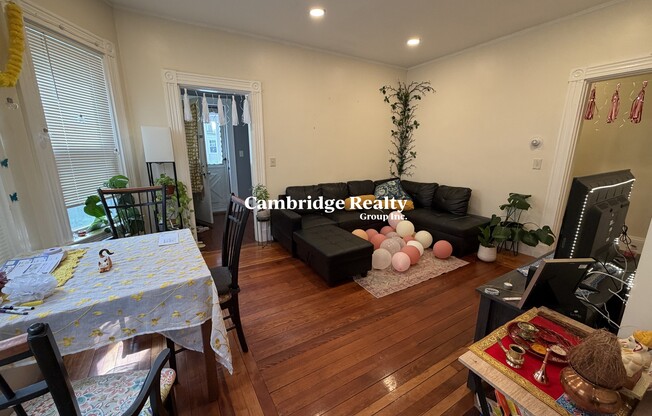31 MANSFIELD ST