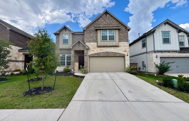 Large Home in Leander!