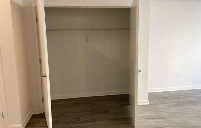 Studio, 1 bath, 611 sqft, $2,305, Unit 241