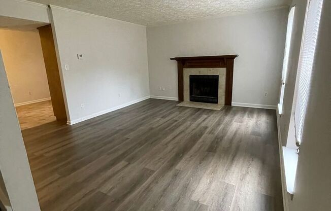 2 bedroom duplex on cul-de-sac in McDonough