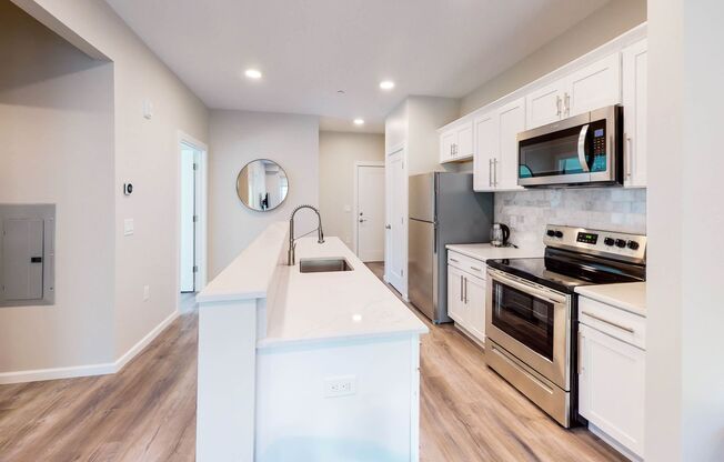 2 beds, 1 bath, 719 sqft, $2,695, Unit 109