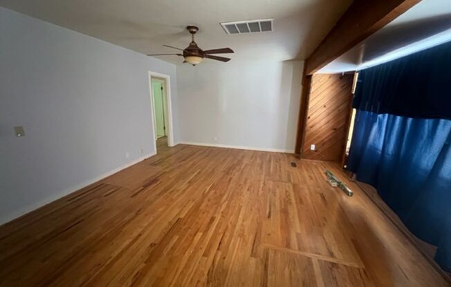 2 beds, 1 bath, $1,995