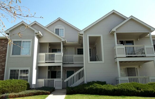 Comfortable Condo Near CSU