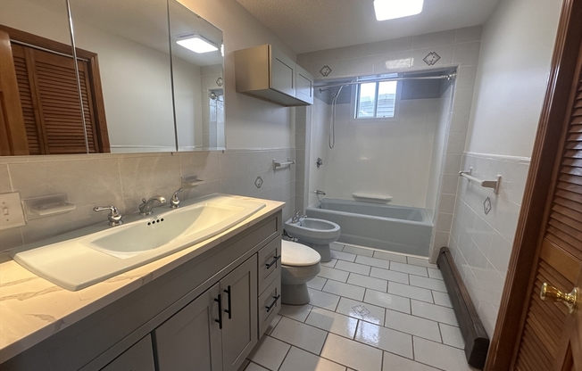 253 ELM ST