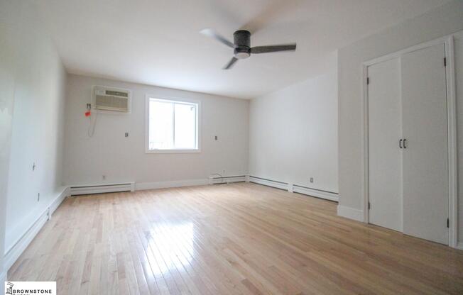 445 UN ST