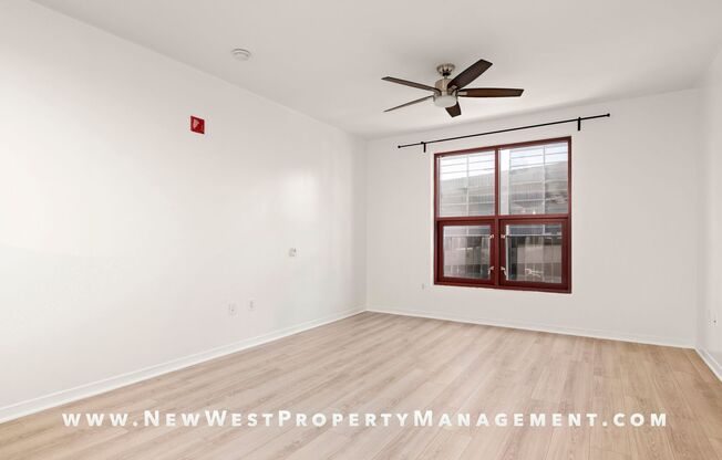 Studio, 1 bath, $1,975, Unit #823