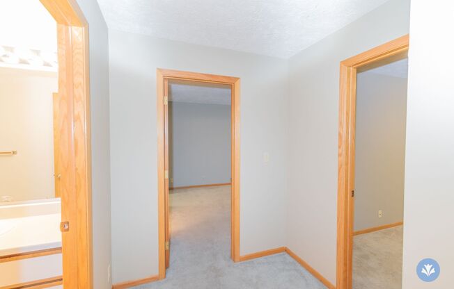 2 beds, 2 baths, 1,292 sqft, $1,599, Unit AL-31