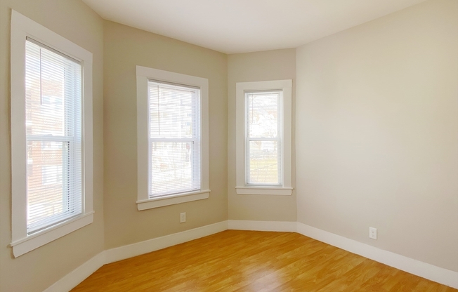 73 CAMPBELL AVE