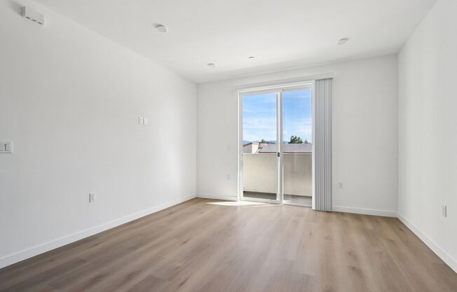 2 beds, 2 baths, 1,100 sqft, $2,899, Unit 506