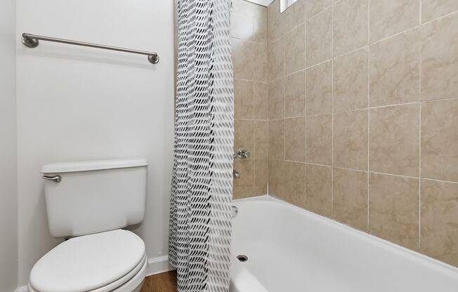 Studio, 1 bath, 476 sqft, $1,895, Unit 07