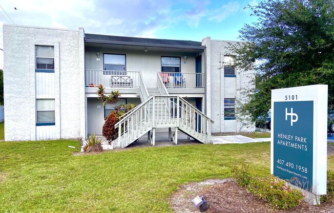 1BD/1BA Apartment off Curry Ford in Henley Park Apartments!